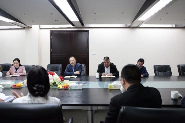 17 апреля 2019 года заместитель председателя муниципальной ассоциации Ван Жуйян посетил Qianxi Group.
